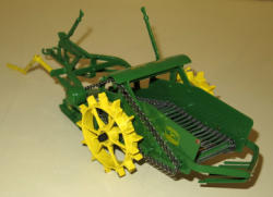 558-3