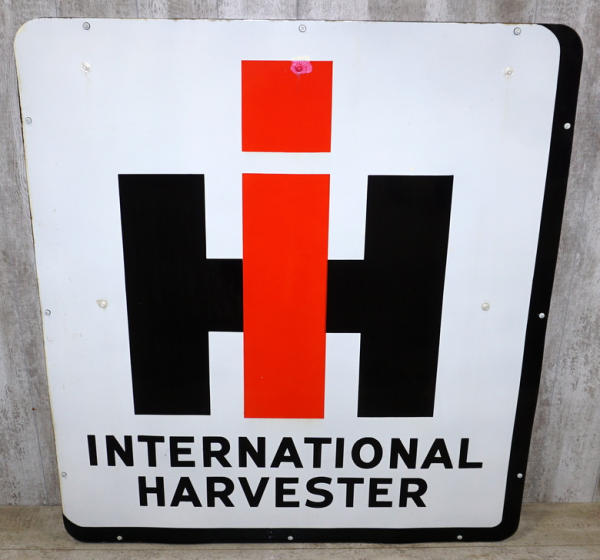 Premium, International Harvester Memorabilia LIVE Auction!