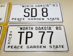 564-3