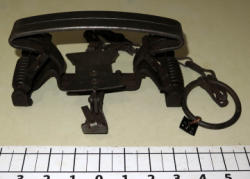 558-3