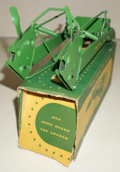 562-3