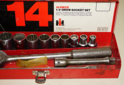586-3