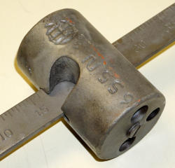 712-3
